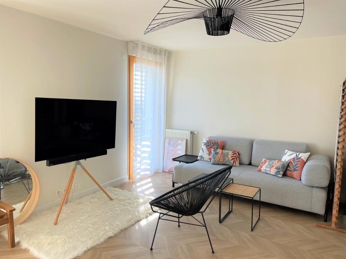 Apartamento Appart 2P Avec Parking Et Balcon - Gare Val D'Europe 5Mn - Disney 10Mn Montévrain Exterior foto